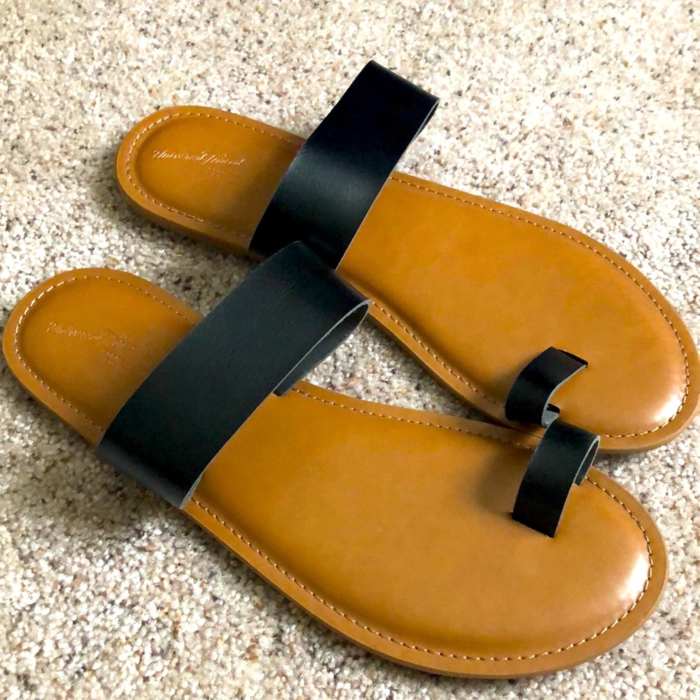 Sandals and pretty size 8.5